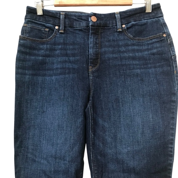 Chico's 0.5 So Lifting Crop Blue Jeans 6 S - Picture 3 of 8